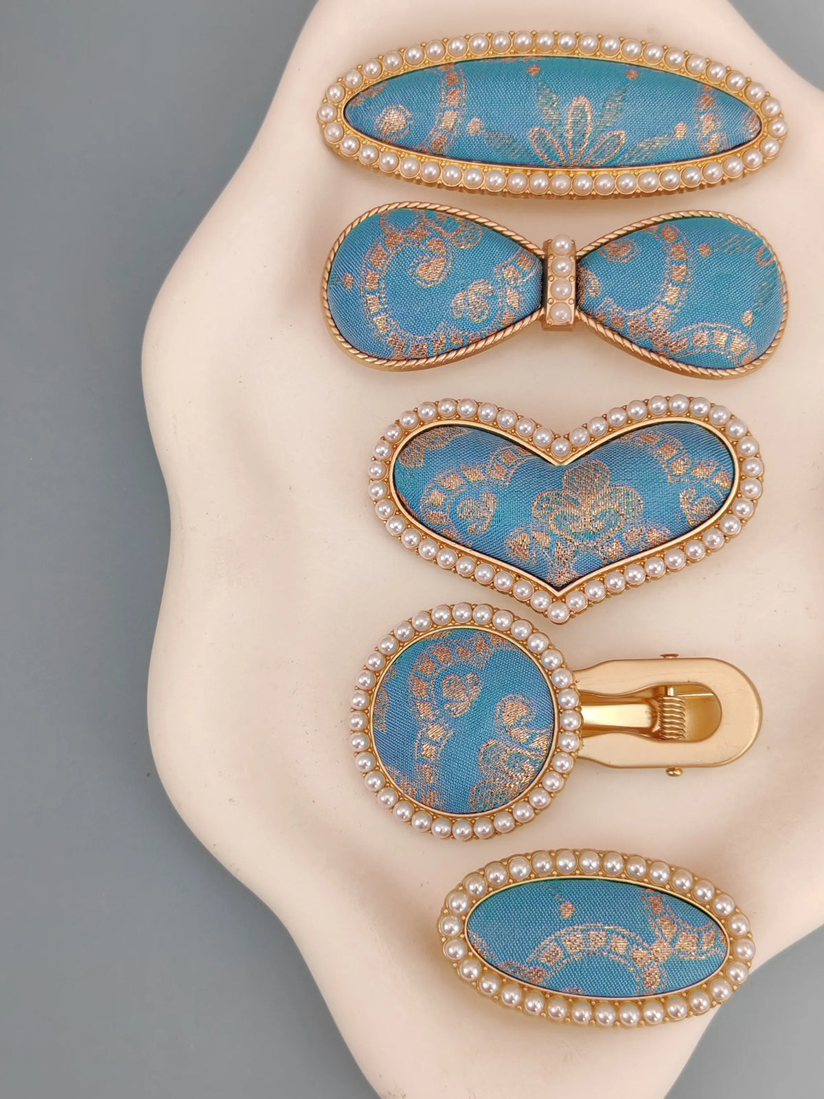 Pearl-Style Brocade Hair Clip – Handmade Designs