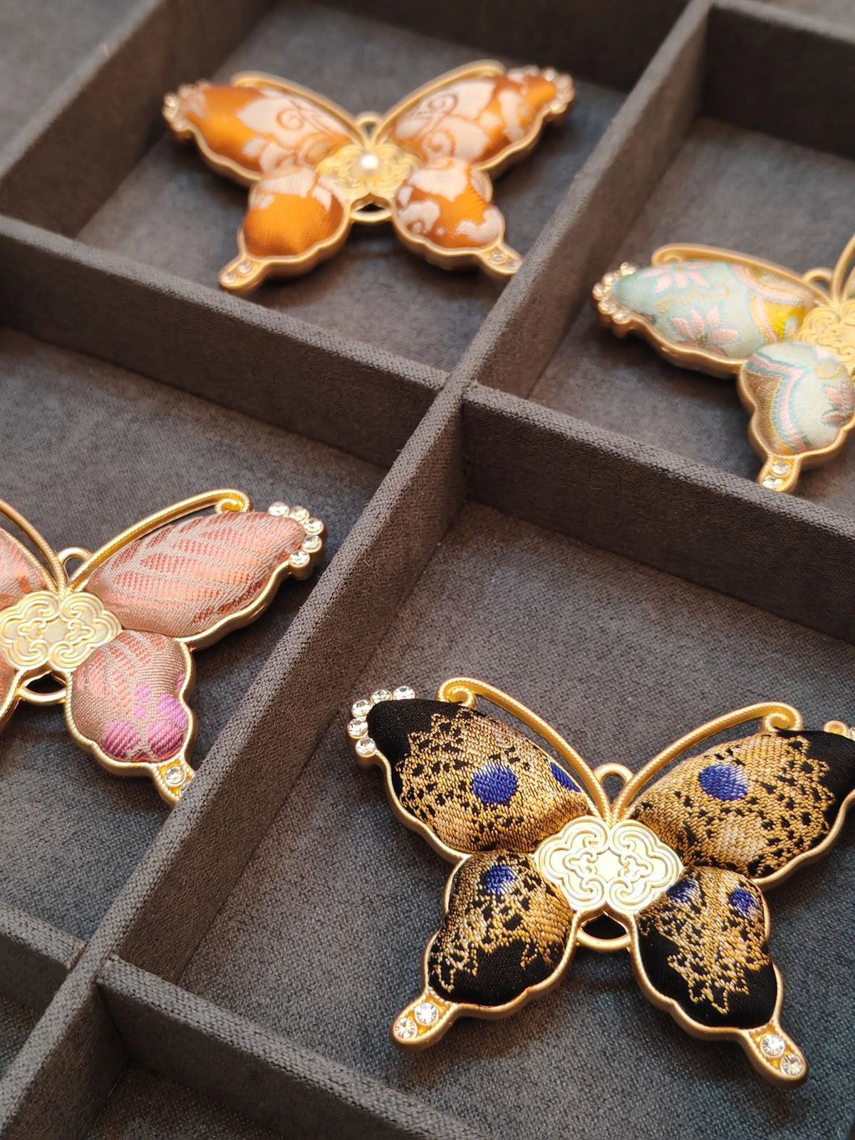 Gilded Butterfly Necklace – Handcrafted Brocade Wings, a Symbol of Transformation and Good Luck